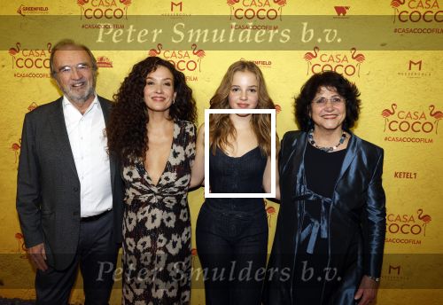 Rotterdam 7 november 2022
Premiere Casa Coco met oa Gerard Cox Joke Bruijs Loes Luca Katja Schuurman Frederique Spigt Bruni Heinke Oscar Aerts Chris Tates Richard Groenendijk en Pamela Teves. Katja met haar ouders en dochter Sammie
