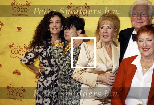 Rotterdam 7 november 2022
Premiere Casa Coco met oa Gerard Cox Joke Bruijs Loes Luca Katja Schuurman Frederique Spigt Bruni Heinke Oscar Aerts Chris Tates Richard Groenendijk en Pamela Teves.