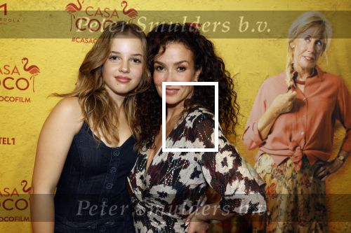Rotterdam 7 november 2022
Premiere Casa Coco met oa Gerard Cox Joke Bruijs Loes Luca Katja Schuurman Frederique Spigt Bruni Heinke Oscar Aerts Chris Tates Richard Groenendijk en Pamela Teves. Katja en dochter Sammie Romer