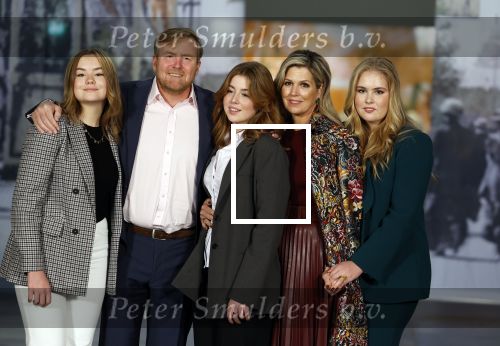 Amsterdam 4 november 2022
Fotomoment met koninklijke familie in de nieuwe kerk waar op dit moment een expositie is van Prinses Juliana.
Aanwezig Koning Willem Alexander Koningin Maxima Prinses Amalia Prinses Ariane en Prinses Alexia.