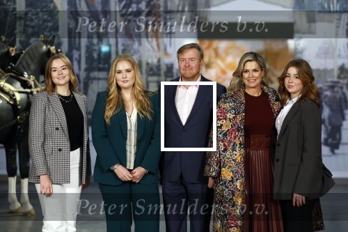 Amsterdam 4 november 2022
Fotomoment met koninklijke familie in de nieuwe kerk waar op dit moment een expositie is van Prinses Juliana.
Aanwezig Koning Willem Alexander Koningin Maxima Prinses Amalia Prinses Ariane en Prinses Alexia.