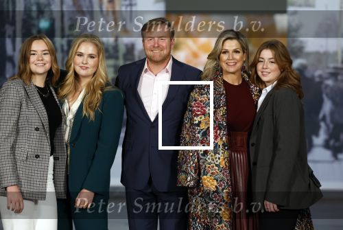 Amsterdam 4 november 2022
Fotomoment met koninklijke familie in de nieuwe kerk waar op dit moment een expositie is van Prinses Juliana.
Aanwezig Koning Willem Alexander Koningin Maxima Prinses Amalia Prinses Ariane en Prinses Alexia.