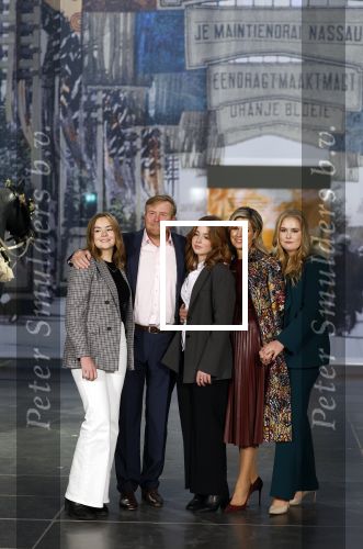 Amsterdam 4 november 2022
Fotomoment met koninklijke familie in de nieuwe kerk waar op dit moment een expositie is van Prinses Juliana.
Aanwezig Koning Willem Alexander Koningin Maxima Prinses Amalia Prinses Ariane en Prinses Alexia.