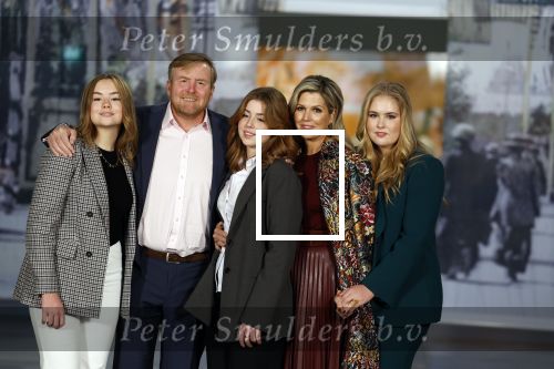 Amsterdam 4 november 2022
Fotomoment met koninklijke familie in de nieuwe kerk waar op dit moment een expositie is van Prinses Juliana.
Aanwezig Koning Willem Alexander Koningin Maxima Prinses Amalia Prinses Ariane en Prinses Alexia.