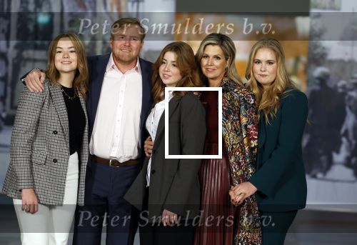 Amsterdam 4 november 2022
Fotomoment met koninklijke familie in de nieuwe kerk waar op dit moment een expositie is van Prinses Juliana.
Aanwezig Koning Willem Alexander Koningin Maxima Prinses Amalia Prinses Ariane en Prinses Alexia.