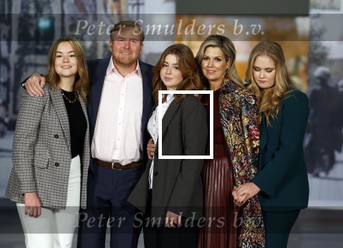 Amsterdam 4 november 2022
Fotomoment met koninklijke familie in de nieuwe kerk waar op dit moment een expositie is van Prinses Juliana.
Aanwezig Koning Willem Alexander Koningin Maxima Prinses Amalia Prinses Ariane en Prinses Alexia.