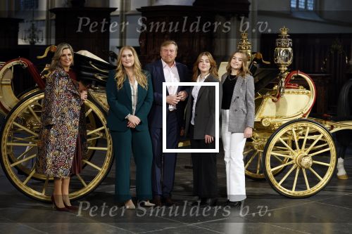 Amsterdam 4 november 2022
Fotomoment met koninklijke familie in de nieuwe kerk waar op dit moment een expositie is van Prinses Juliana.
Aanwezig Koning Willem Alexander Koningin Maxima Prinses Amalia Prinses Ariane en Prinses Alexia.
