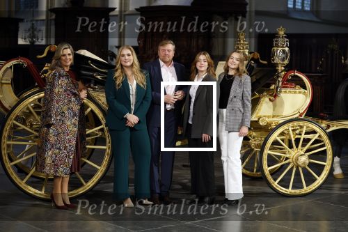 Amsterdam 4 november 2022
Fotomoment met koninklijke familie in de nieuwe kerk waar op dit moment een expositie is van Prinses Juliana.
Aanwezig Koning Willem Alexander Koningin Maxima Prinses Amalia Prinses Ariane en Prinses Alexia.