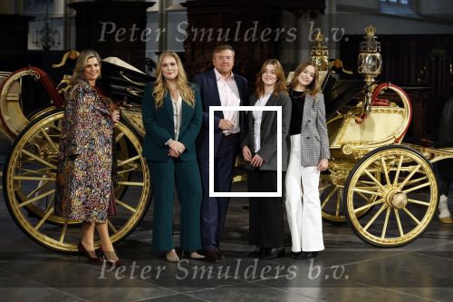 Amsterdam 4 november 2022
Fotomoment met koninklijke familie in de nieuwe kerk waar op dit moment een expositie is van Prinses Juliana.
Aanwezig Koning Willem Alexander Koningin Maxima Prinses Amalia Prinses Ariane en Prinses Alexia.
