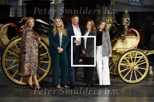 Amsterdam 4 november 2022
Fotomoment met koninklijke familie in de nieuwe kerk waar op dit moment een expositie is van Prinses Juliana.
Aanwezig Koning Willem Alexander Koningin Maxima Prinses Amalia Prinses Ariane en Prinses Alexia.
