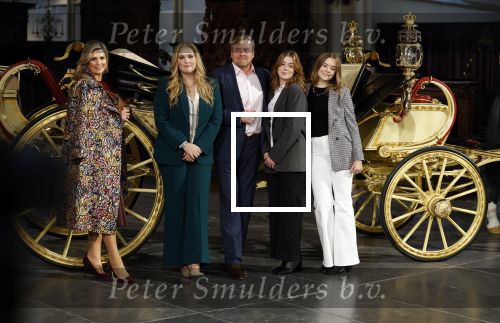 Amsterdam 4 november 2022
Fotomoment met koninklijke familie in de nieuwe kerk waar op dit moment een expositie is van Prinses Juliana.
Aanwezig Koning Willem Alexander Koningin Maxima Prinses Amalia Prinses Ariane en Prinses Alexia.