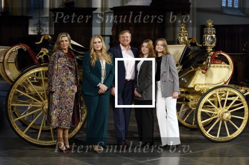 Amsterdam 4 november 2022
Fotomoment met koninklijke familie in de nieuwe kerk waar op dit moment een expositie is van Prinses Juliana.
Aanwezig Koning Willem Alexander Koningin Maxima Prinses Amalia Prinses Ariane en Prinses Alexia.