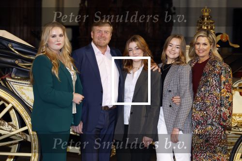 Amsterdam 4 november 2022
Fotomoment met koninklijke familie in de nieuwe kerk waar op dit moment een expositie is van Prinses Juliana.
Aanwezig Koning Willem Alexander Koningin Maxima Prinses Amalia Prinses Ariane en Prinses Alexia.