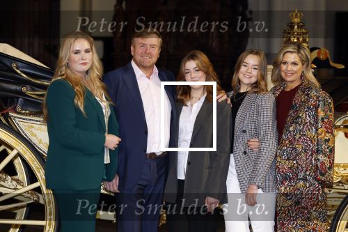 Amsterdam 4 november 2022
Fotomoment met koninklijke familie in de nieuwe kerk waar op dit moment een expositie is van Prinses Juliana.
Aanwezig Koning Willem Alexander Koningin Maxima Prinses Amalia Prinses Ariane en Prinses Alexia.