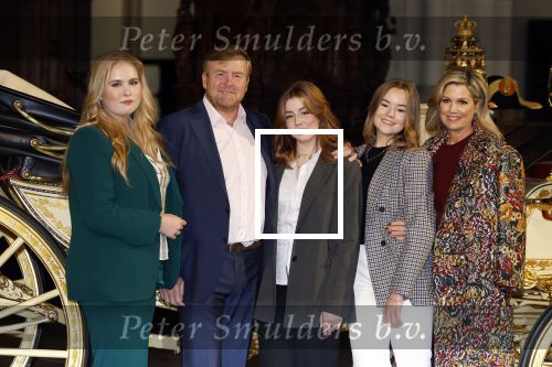 Amsterdam 4 november 2022
Fotomoment met koninklijke familie in de nieuwe kerk waar op dit moment een expositie is van Prinses Juliana.
Aanwezig Koning Willem Alexander Koningin Maxima Prinses Amalia Prinses Ariane en Prinses Alexia.