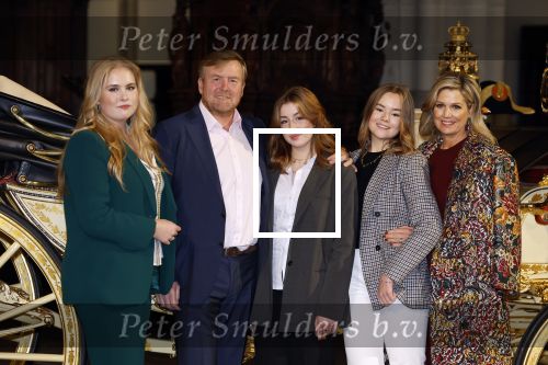 Amsterdam 4 november 2022
Fotomoment met koninklijke familie in de nieuwe kerk waar op dit moment een expositie is van Prinses Juliana.
Aanwezig Koning Willem Alexander Koningin Maxima Prinses Amalia Prinses Ariane en Prinses Alexia.