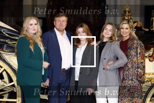 Amsterdam 4 november 2022
Fotomoment met koninklijke familie in de nieuwe kerk waar op dit moment een expositie is van Prinses Juliana.
Aanwezig Koning Willem Alexander Koningin Maxima Prinses Amalia Prinses Ariane en Prinses Alexia.