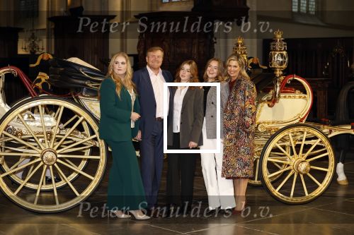 Amsterdam 4 november 2022
Fotomoment met koninklijke familie in de nieuwe kerk waar op dit moment een expositie is van Prinses Juliana.
Aanwezig Koning Willem Alexander Koningin Maxima Prinses Amalia Prinses Ariane en Prinses Alexia.