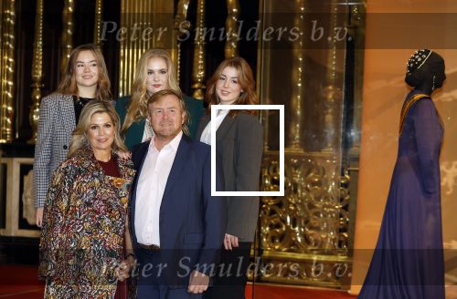 Amsterdam 4 november 2022
Fotomoment met koninklijke familie in de nieuwe kerk waar op dit moment een expositie is van Prinses Juliana.
Aanwezig Koning Willem Alexander Koningin Maxima Prinses Amalia Prinses Ariane en Prinses Alexia.