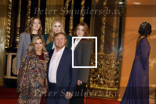 Amsterdam 4 november 2022
Fotomoment met koninklijke familie in de nieuwe kerk waar op dit moment een expositie is van Prinses Juliana.
Aanwezig Koning Willem Alexander Koningin Maxima Prinses Amalia Prinses Ariane en Prinses Alexia.