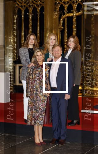 Amsterdam 4 november 2022
Fotomoment met koninklijke familie in de nieuwe kerk waar op dit moment een expositie is van Prinses Juliana.
Aanwezig Koning Willem Alexander Koningin Maxima Prinses Amalia Prinses Ariane en Prinses Alexia.