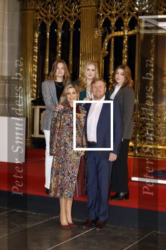 Amsterdam 4 november 2022
Fotomoment met koninklijke familie in de nieuwe kerk waar op dit moment een expositie is van Prinses Juliana.
Aanwezig Koning Willem Alexander Koningin Maxima Prinses Amalia Prinses Ariane en Prinses Alexia.