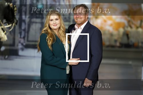 Amsterdam 4 november 2022
Fotomoment met koninklijke familie in de nieuwe kerk waar op dit moment een expositie is van Prinses Juliana.
Aanwezig Koning Willem Alexander Koningin Maxima Prinses Amalia Prinses Ariane en Prinses Alexia.