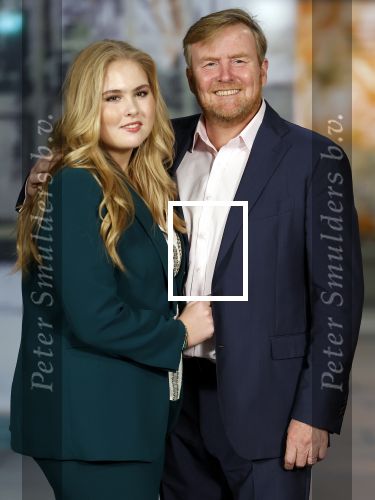 Amsterdam 4 november 2022
Fotomoment met koninklijke familie in de nieuwe kerk waar op dit moment een expositie is van Prinses Juliana.
Aanwezig Koning Willem Alexander Koningin Maxima Prinses Amalia Prinses Ariane en Prinses Alexia.