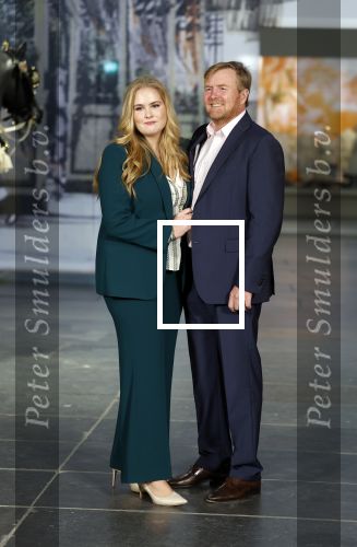 Amsterdam 4 november 2022
Fotomoment met koninklijke familie in de nieuwe kerk waar op dit moment een expositie is van Prinses Juliana.
Aanwezig Koning Willem Alexander Koningin Maxima Prinses Amalia Prinses Ariane en Prinses Alexia.
