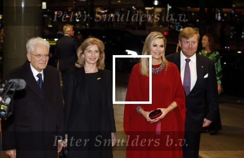 Amsterdam 10 november 2022
De president van Italie Sergio Mattarella ontvangt Koning Willem Alexander en koningin Maxima bij concertgebouw.