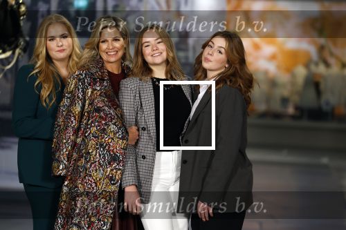Amsterdam 4 november 2022
Fotomoment met koninklijke familie in de nieuwe kerk waar op dit moment een expositie is van Prinses Juliana.
Aanwezig Koning Willem Alexander Koningin Maxima Prinses Amalia Prinses Ariane en Prinses Alexia.