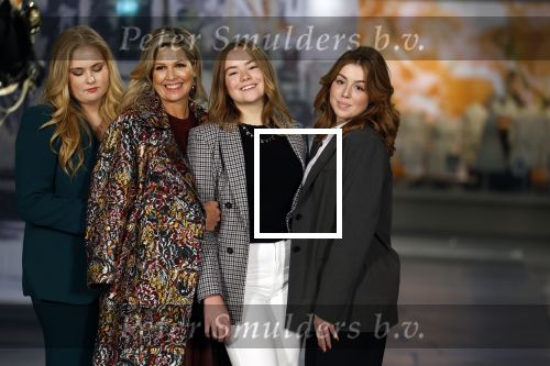 Amsterdam 4 november 2022
Fotomoment met koninklijke familie in de nieuwe kerk waar op dit moment een expositie is van Prinses Juliana.
Aanwezig Koning Willem Alexander Koningin Maxima Prinses Amalia Prinses Ariane en Prinses Alexia.