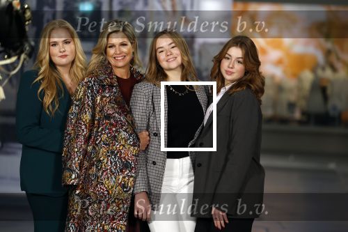 Amsterdam 4 november 2022
Fotomoment met koninklijke familie in de nieuwe kerk waar op dit moment een expositie is van Prinses Juliana.
Aanwezig Koning Willem Alexander Koningin Maxima Prinses Amalia Prinses Ariane en Prinses Alexia.