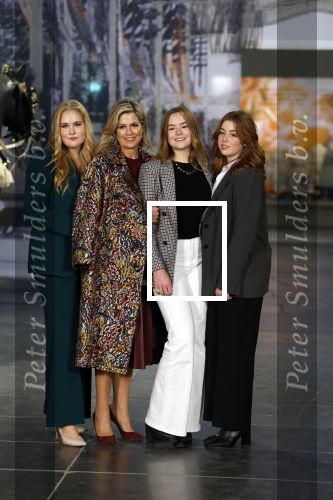 Amsterdam 4 november 2022
Fotomoment met koninklijke familie in de nieuwe kerk waar op dit moment een expositie is van Prinses Juliana.
Aanwezig Koning Willem Alexander Koningin Maxima Prinses Amalia Prinses Ariane en Prinses Alexia.