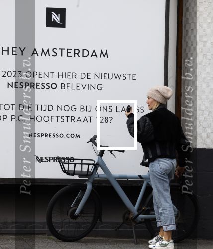 Amsterdam 26 oktober 2022
Liesbeth kamerling op haar v Moof in Amsterdam zuid
