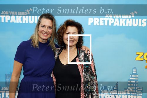 Zaandam 30 oktober 2022
Premiere zo vader zo zoon van Jon v Eerd in het zaantheater. Maaike Widdershoven met een kennis