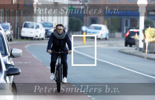 Alkmaar 12 en 13 november 2022
Marco Borsato op de fiets in het centrum van Alkmaar .