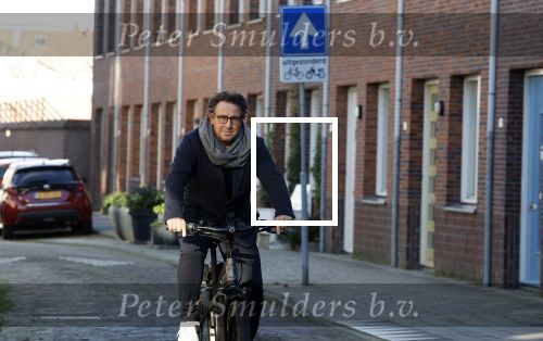 Alkmaar 12 en 13 november 2022
Marco Borsato op de fiets in het centrum van Alkmaar .