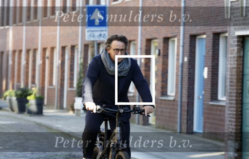 Alkmaar 12 en 13 november 2022
Marco Borsato op de fiets in het centrum van Alkmaar .
