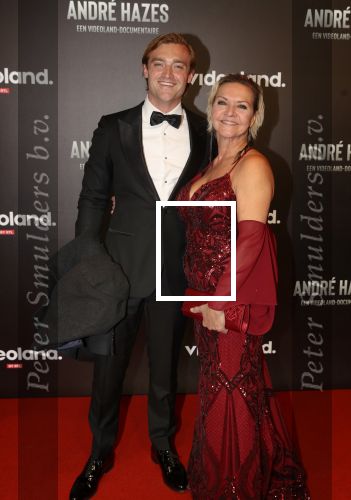 Amsterdam, 19 Oktober 2022
Premiere documentaire Andre Hazes bij Videoland in het Tuschinski theater
Mariska v Kolck met haar oudste zoon Christoph Jacobsen