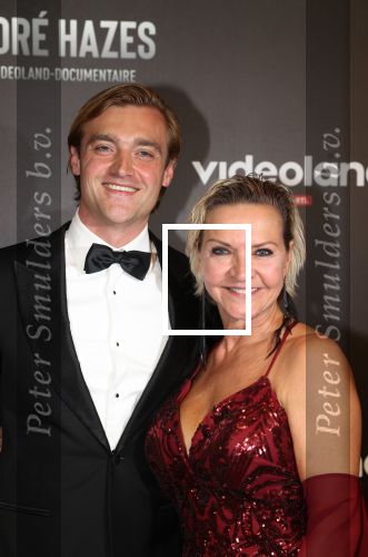Amsterdam, 19 Oktober 2022
Premiere documentaire Andre Hazes bij Videoland in het Tuschinski theater
Mariska v Kolck met haar oudste zoon Christoph Jacobsen