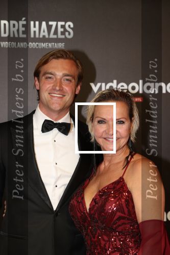 Amsterdam, 19 Oktober 2022
Premiere documentaire Andre Hazes bij Videoland in het Tuschinski theater
Mariska v Kolck met haar oudste zoon Christoph Jacobsen