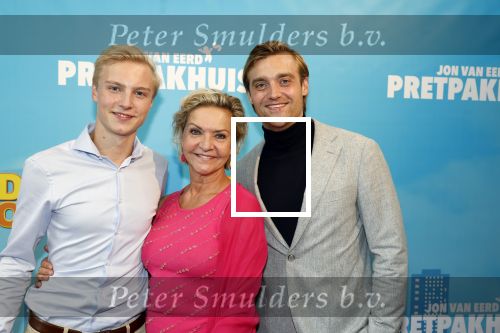 Zaandam 30 oktober 2022
Premiere zo vader zo zoon van Jon v Eerd in het zaantheater. Mariska v Kolck kwam met haar zoons