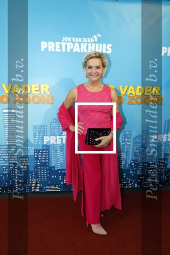 Zaandam 30 oktober 2022
Premiere zo vader zo zoon van Jon v Eerd in het zaantheater. Mariska v Kolck kwam met haar zoons