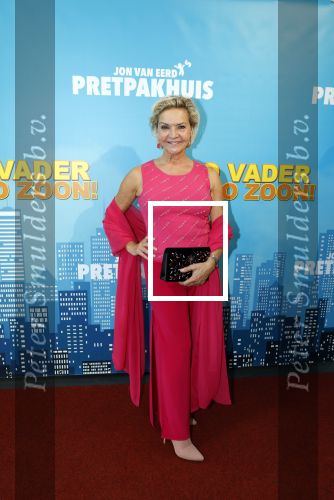 Zaandam 30 oktober 2022
Premiere zo vader zo zoon van Jon v Eerd in het zaantheater. Mariska v Kolck kwam met haar zoons