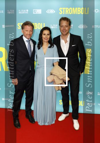 Amsterdam 31 oktober 2022
Premiere Stromboli in Tuschinski.
Mark v Eeuwen met prins Pieter Christiaan en zijn vrouw Prinses Anita