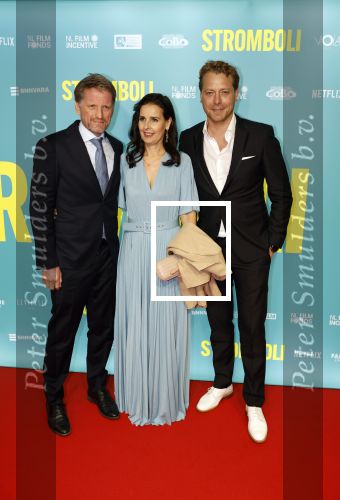 Amsterdam 31 oktober 2022
Premiere Stromboli in Tuschinski.
Mark v Eeuwen met prins Pieter Christiaan en zijn vrouw Prinses Anita