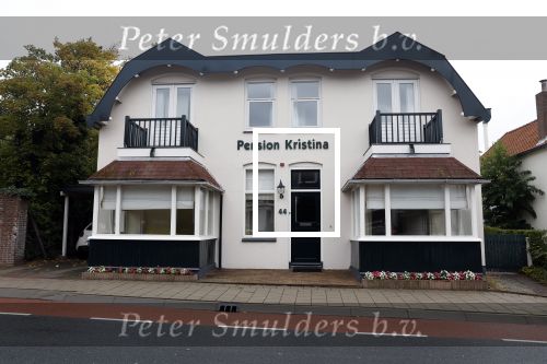 Noordwijk 15 oktober 2022
Martien Meiland en Erica hebben een pension gekocht in Noordwijk.