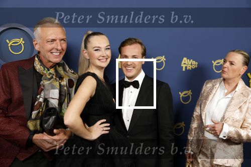 Amsterdam 6 oktober 2022
Uitreiking televizierring 2022 in carre .
Martien Meiland en Erica Meiland samen met Maxime Meiland en haar man Leroy Molkenboer