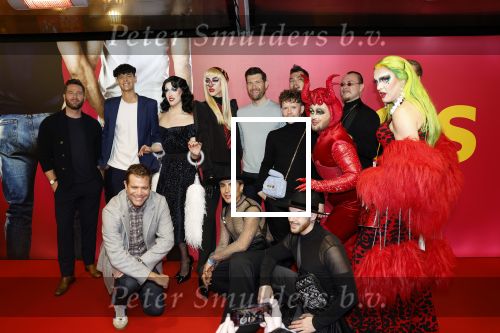 Amsterdam 23 oktober 2022
Premiere film BROS in Tuschinski. 
Nicolas Stoller, Luke Macfarlane, Billy Eichner en de Drag queens